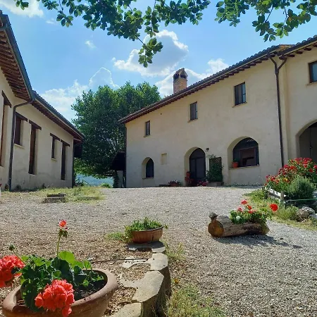 Il Covo Del Solengo Natura Animali A Due Passi Da Assisi Bauernhof *